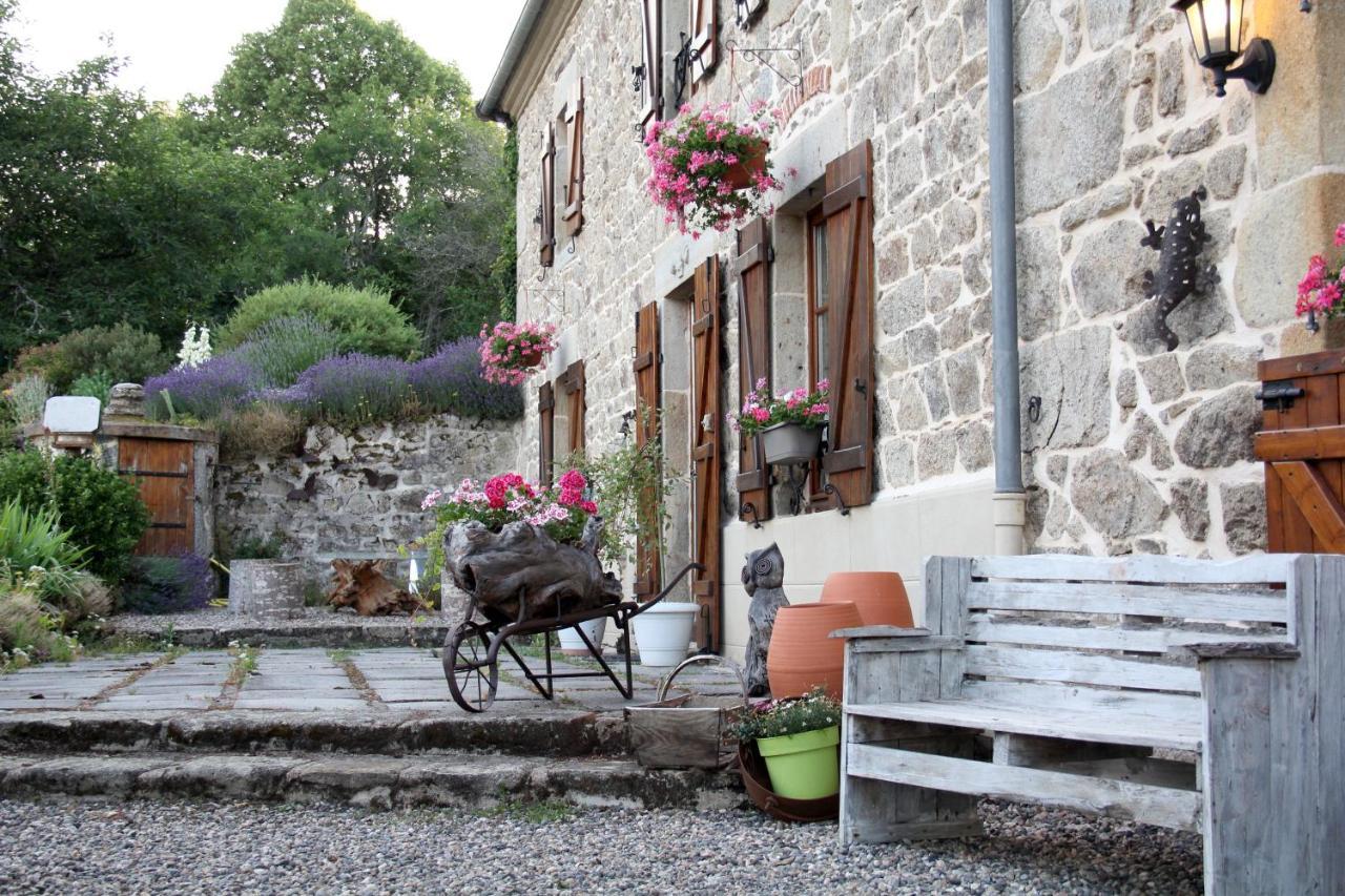 La Belle Ame Bed & Breakfast Saint-Priest-des-Champs Luaran gambar