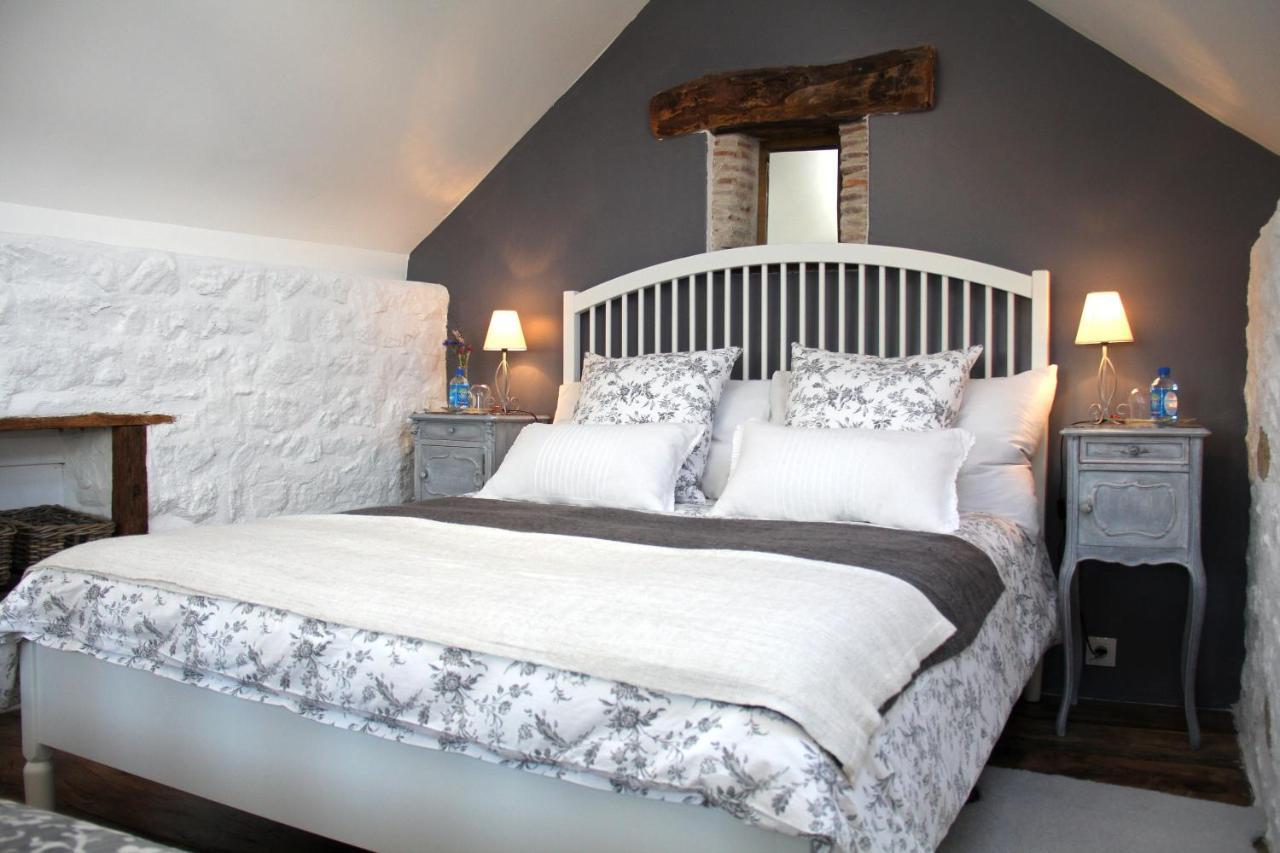 La Belle Ame Bed & Breakfast Saint-Priest-des-Champs Bilik gambar