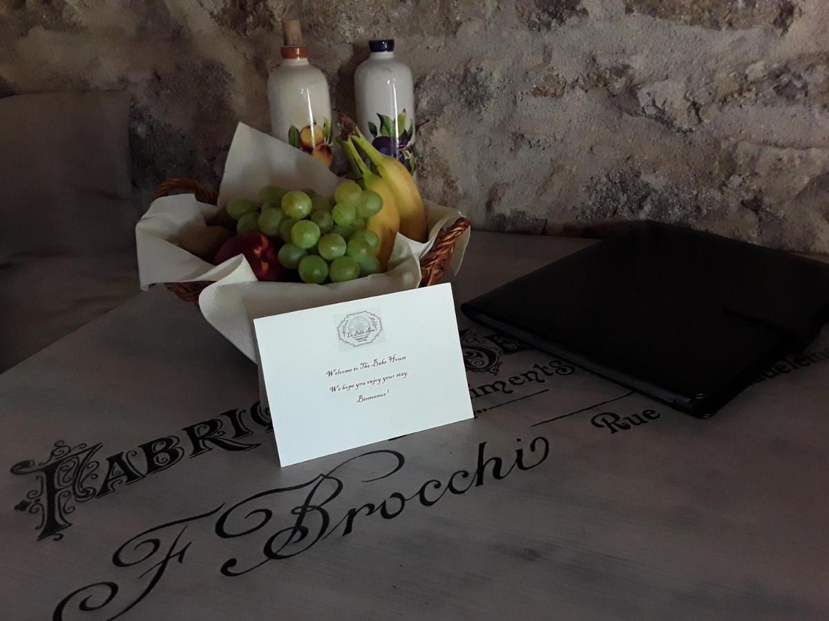 La Belle Ame Bed & Breakfast Saint-Priest-des-Champs Luaran gambar